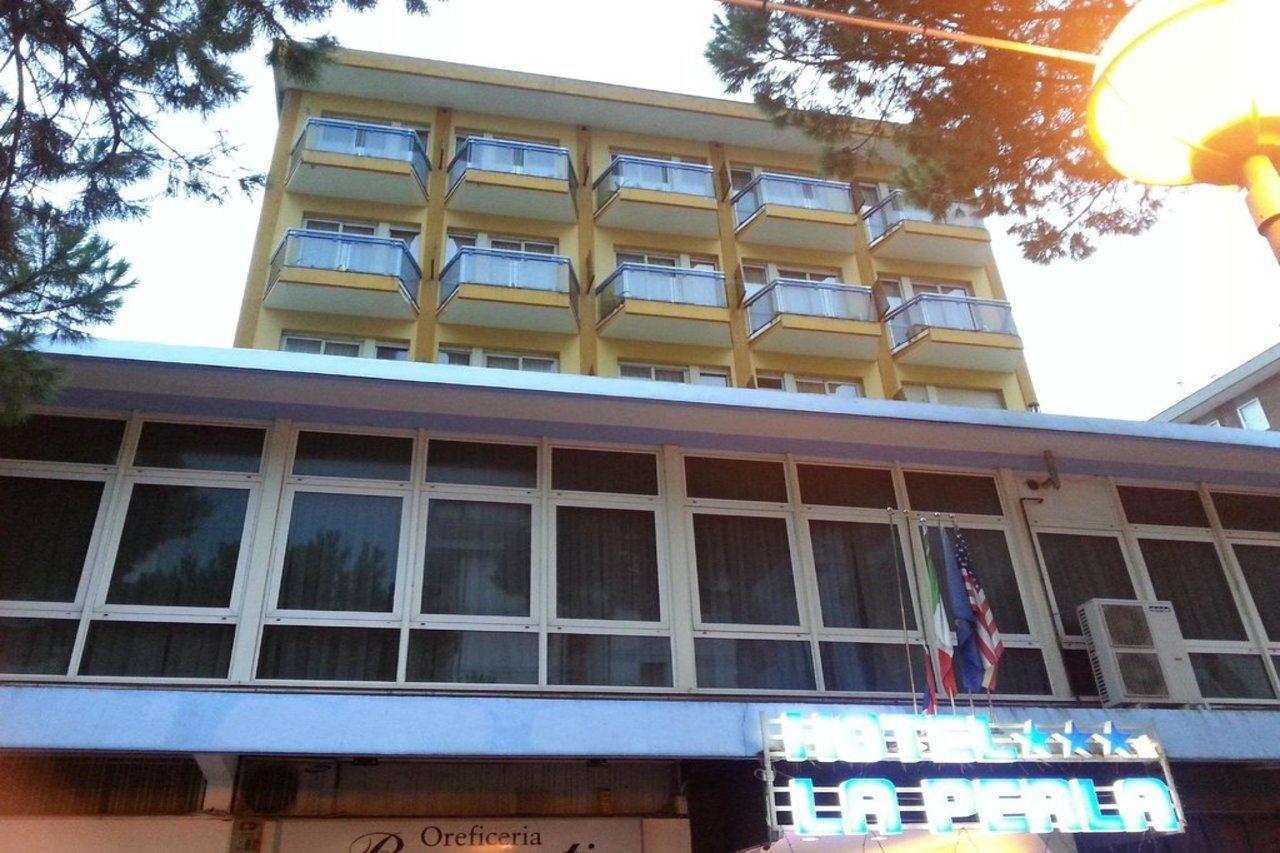 Hotel La Perla ريميني المظهر الخارجي الصورة