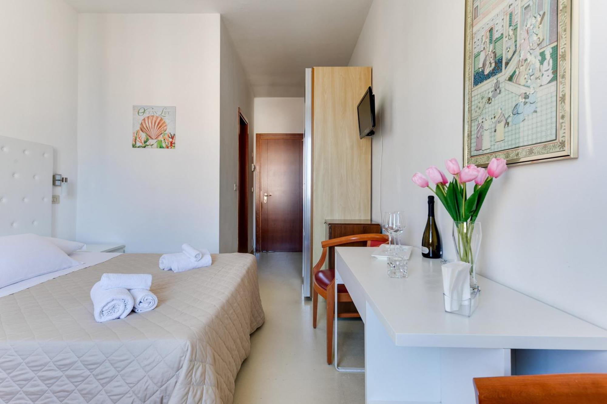 Hotel La Perla ريميني المظهر الخارجي الصورة