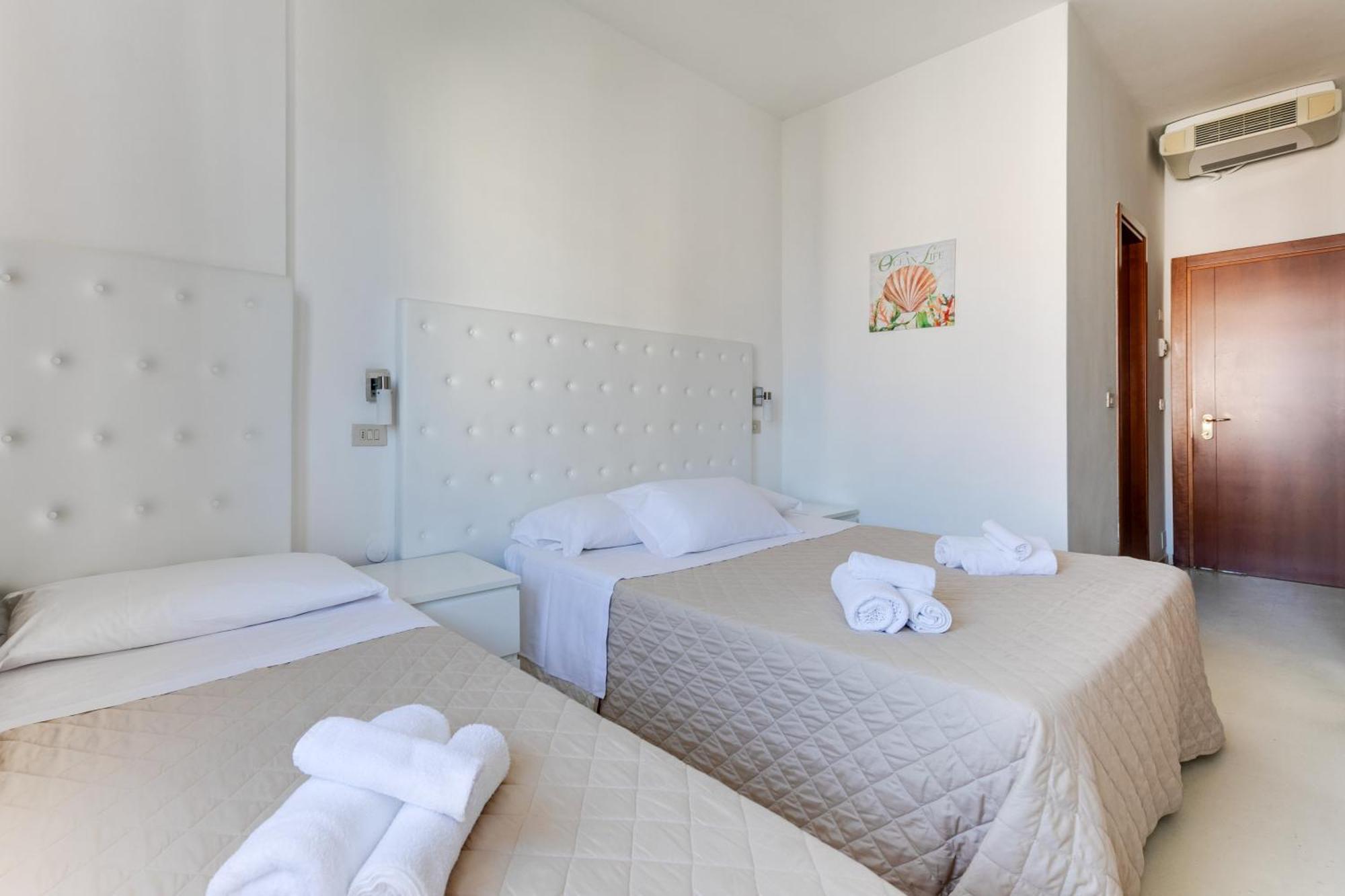 Hotel La Perla ريميني المظهر الخارجي الصورة
